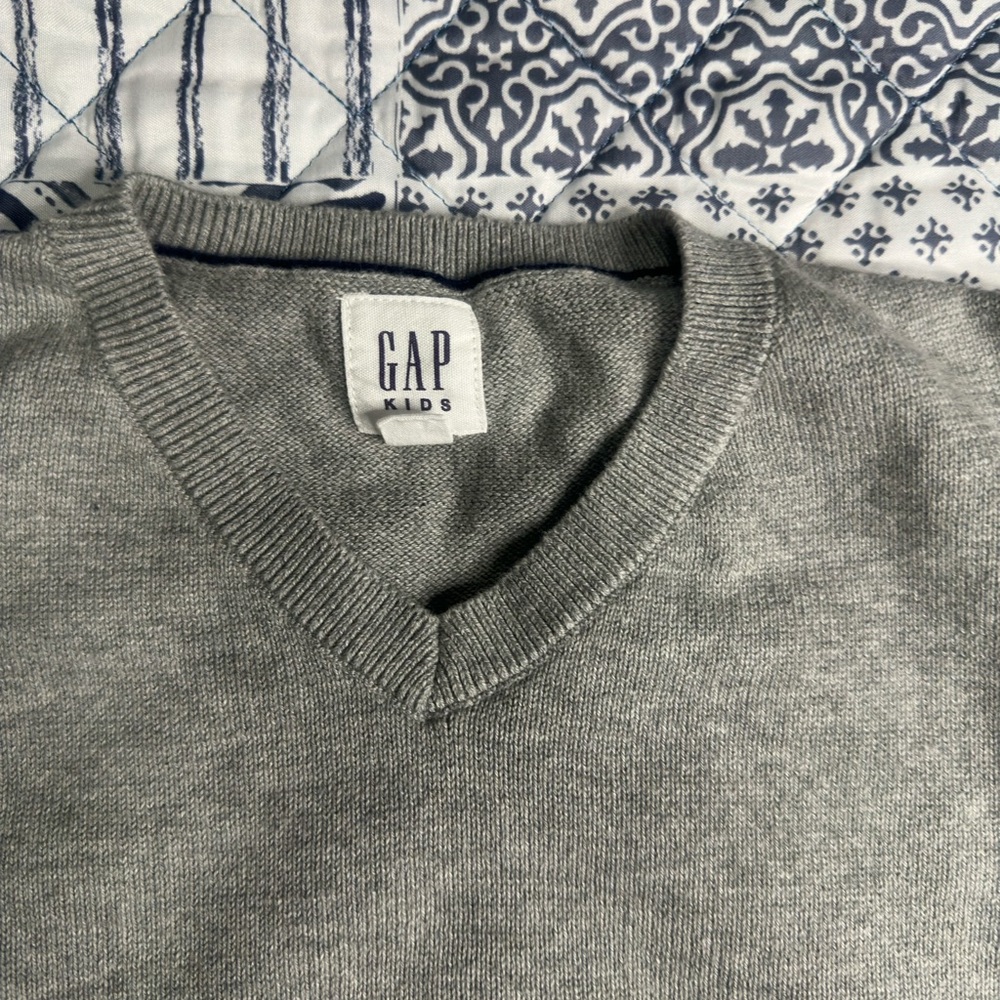 Gap , boys size large sweater